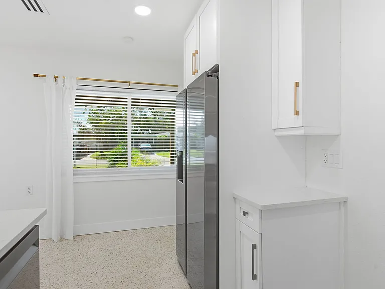 2488 Del Rio Way — Photo 12