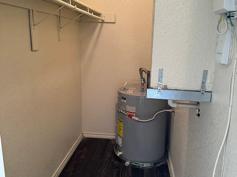 408 Texas St #3 — Photo 4