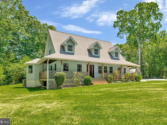 3rd image of 47795 Ivy Hill Ln