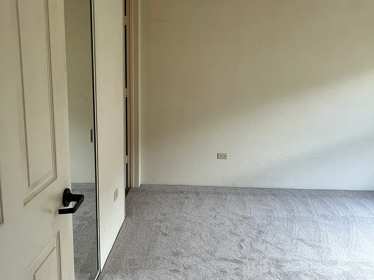 1090 Ala Napunani St #205 — Photo 16