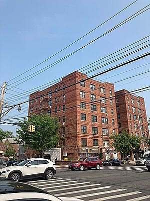 2nd image of 1144 Lydig Ave APT 6G