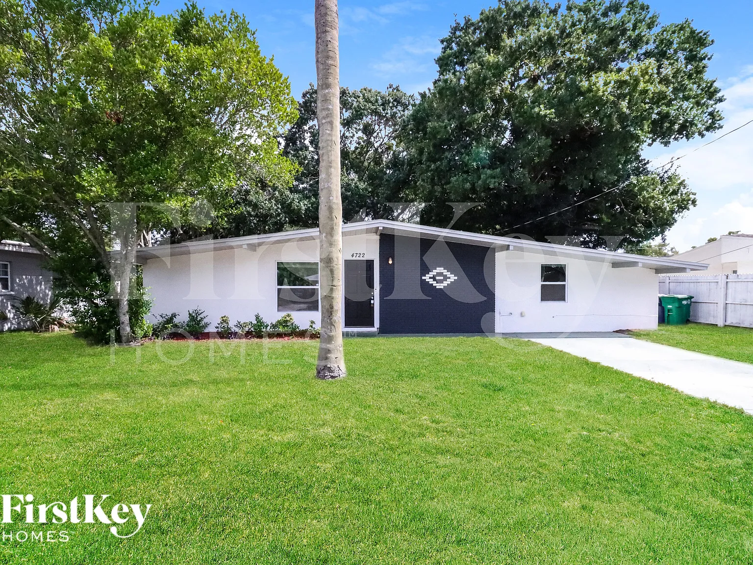 3 bed, 2.0 bath, 1400 sqft, $2,765 — Photo 1