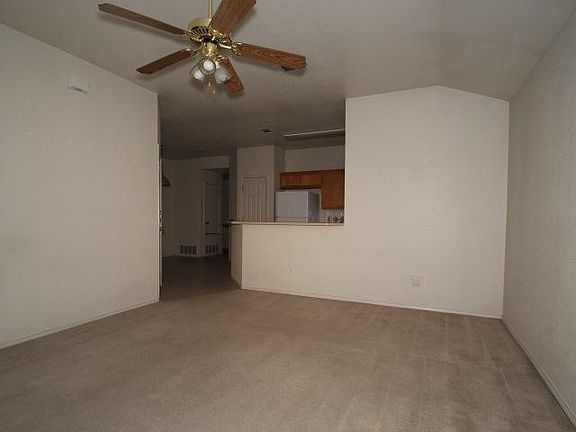 2nd image of 2808 Lucille Dr #B