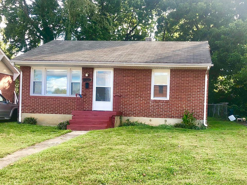 1st image of 2608 Meadows St NW