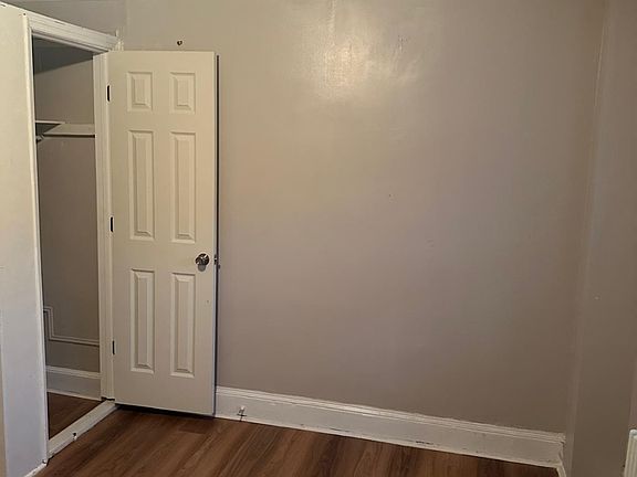 3rd image of 30 Long St #1