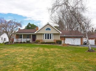 741 Transit Rd, Orchard Park, NY 14127