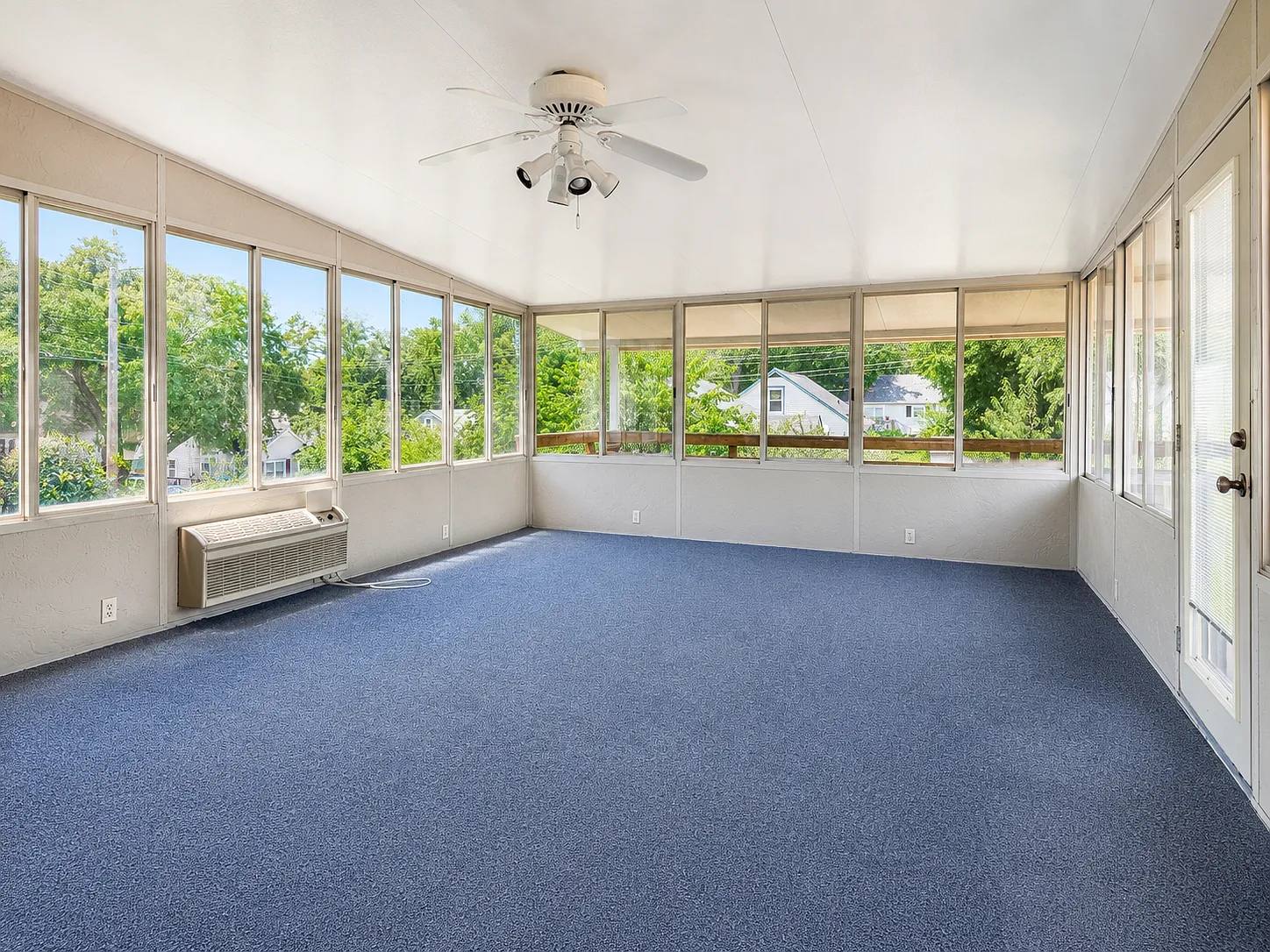 2 bed, 2068 sqft, $2,099 — Photo 3