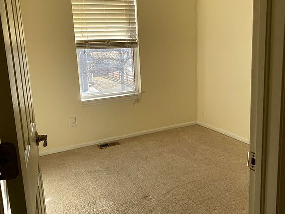 4th image of 7989 S Kittredge Way