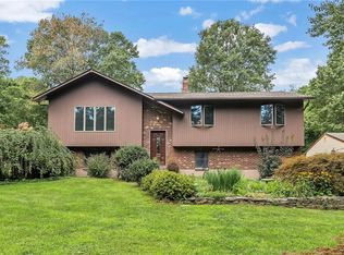 12 Rosaline Ln, Newburgh, NY 12550