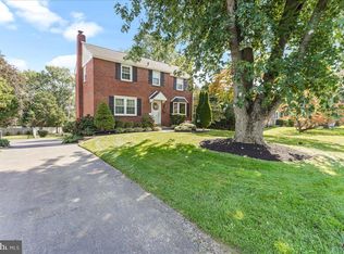 327 Indian Rock Dr, Springfield, PA 19064