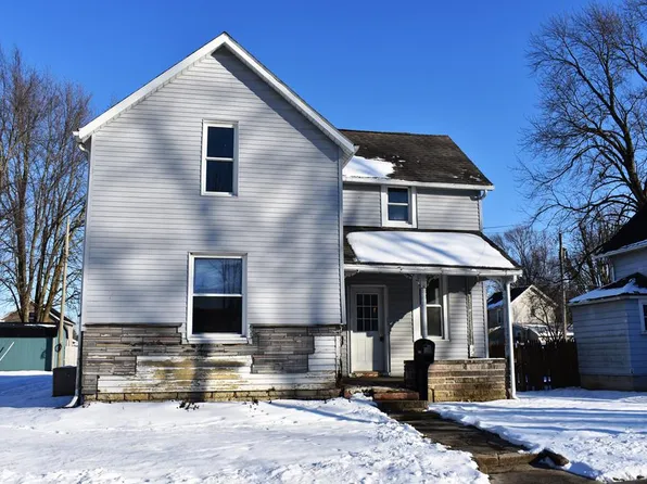 1018 Maple St, Bucyrus, OH 44820