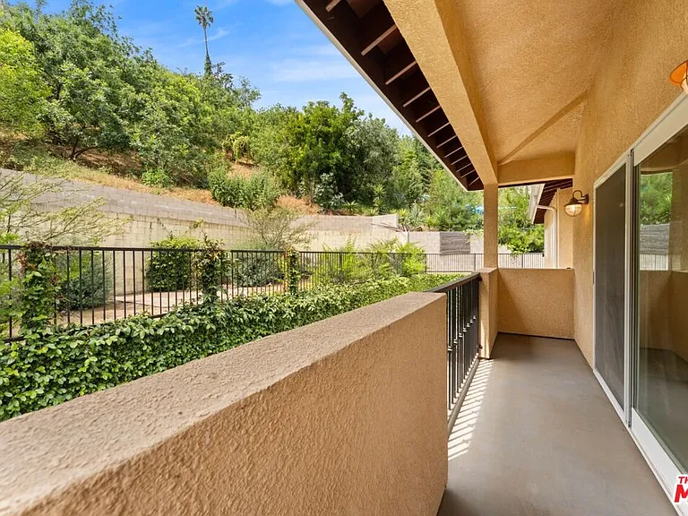 1630 Bridgeport Dr — Photo 36