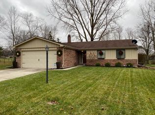 683 Sunblest Blvd, Fishers, IN 46038