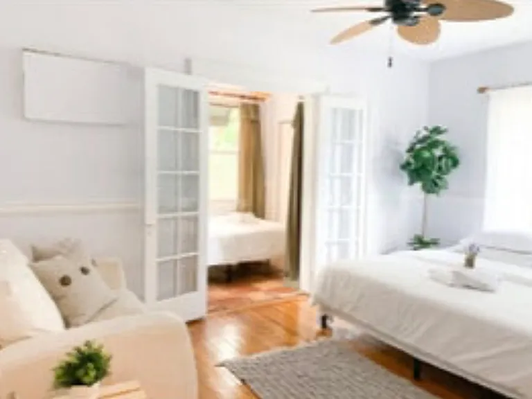 434 NE 7th Ave #4 — Photo 9