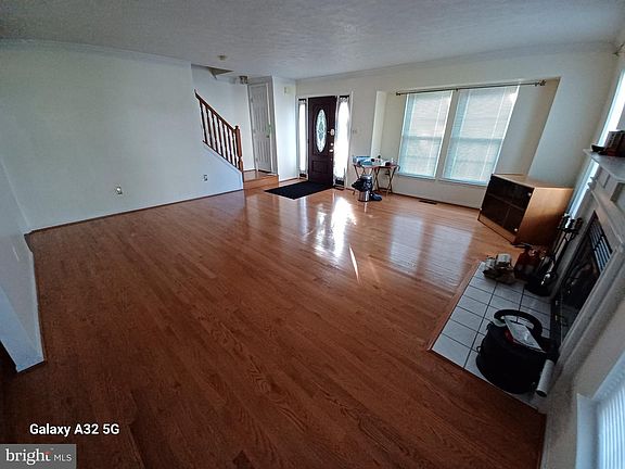 2nd image of 7852 Crossbay Dr