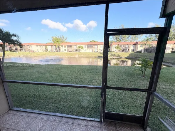 21905 Lake Forest Cir APT 104, Boca Raton, FL 33433