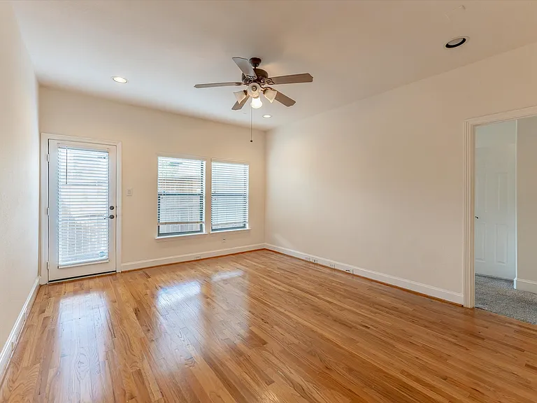 308 Grove St — Photo 7