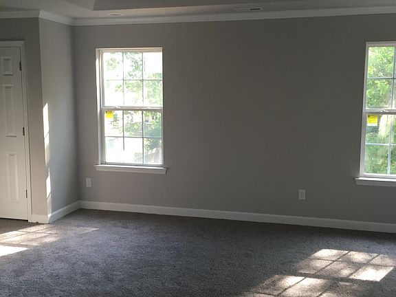 4th image of 6017 Old Ave