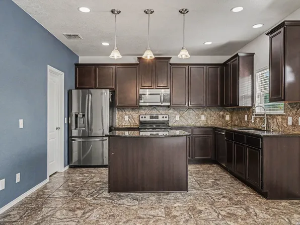8410 Puente, San Antonio, TX 78223