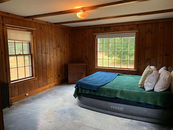 Family room/4th bedroom