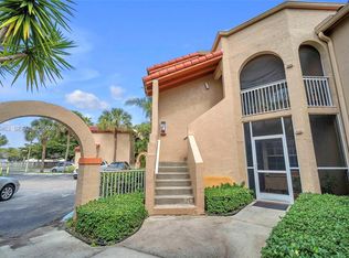 Windmill Lakes, Pembroke Pines, FL 33025