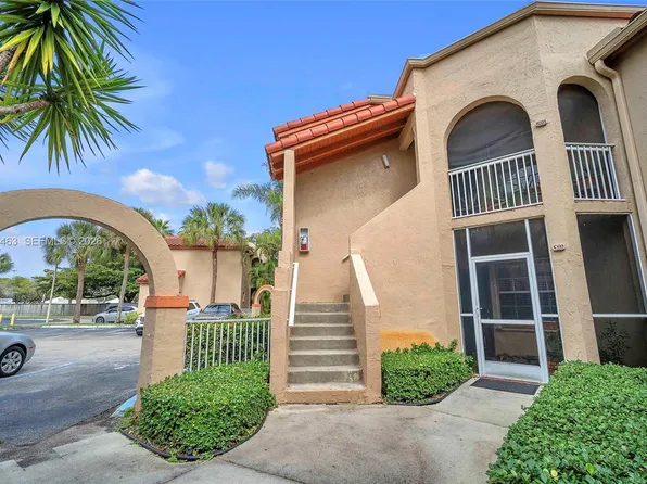 8606 SW 3rd St APT 103, Pembroke Pines, FL 33025