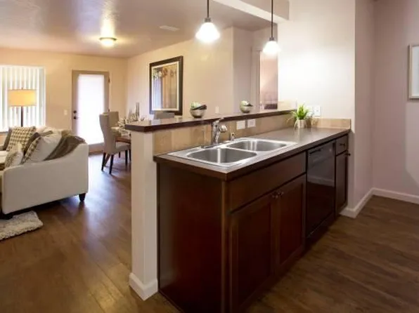 Residence at Mill River