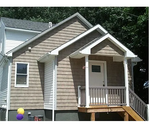 15 Spring St photo 1