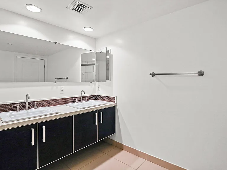 Master Bathroom with Double-Sink Vanity
