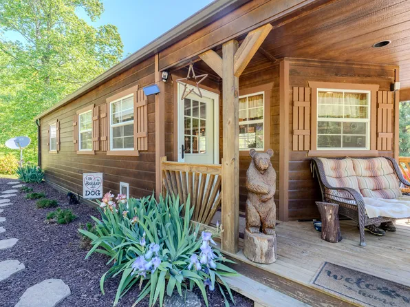 2100 Nemmo Rd, Vinton, VA 24179