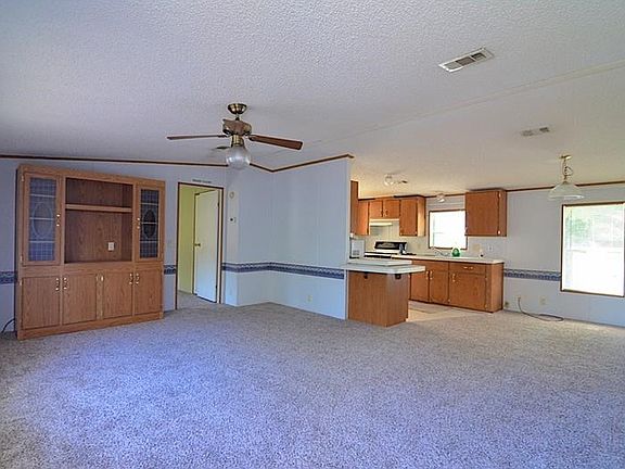 5th image of 2212 Beach Ave