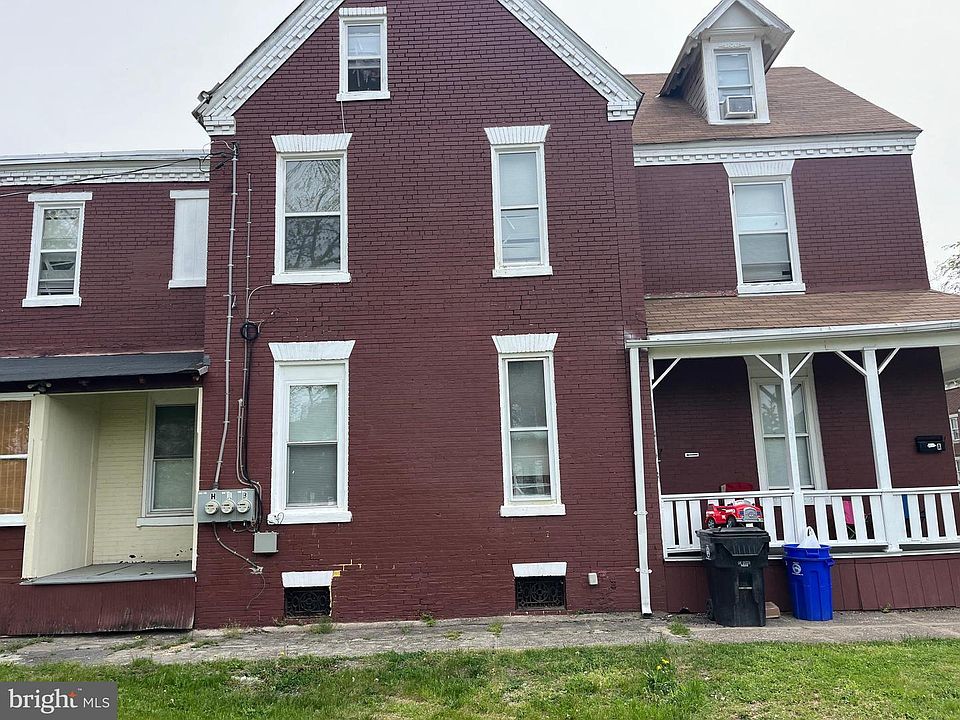 2nd image of 514 Emerald St