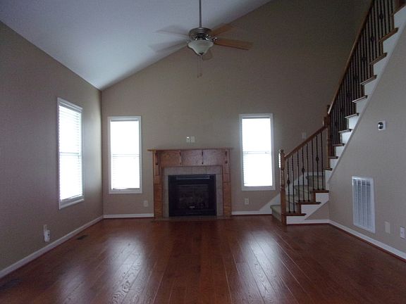 5th image of 1072 Ishee Dr
