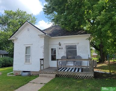 912 E 5th St, York, NE, 68467