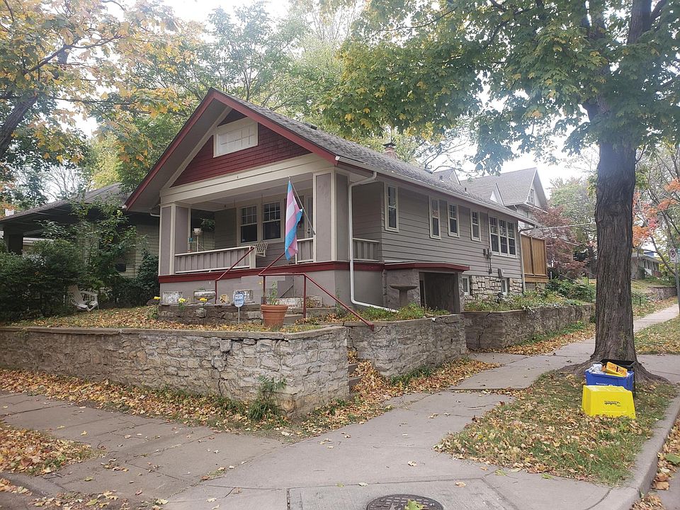 1st image of 1700 W 41st St