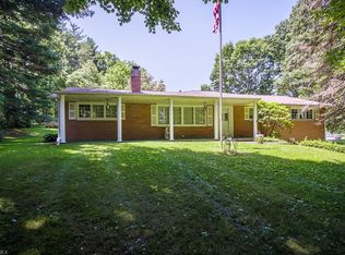 4199 Meadowview Dr NW, Canton, OH 44718