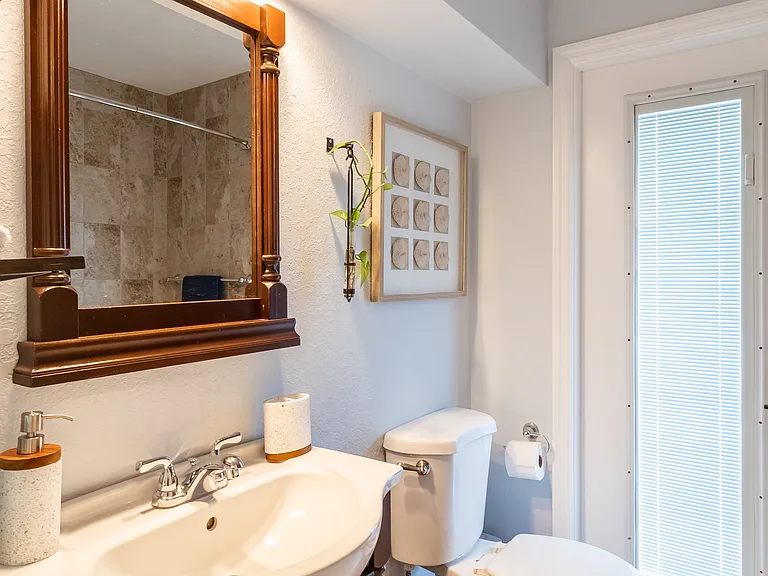9507 Bellewood St — Photo 30