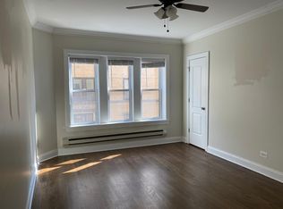 3824 N Greenview Ave #1E, Chicago, IL 60613