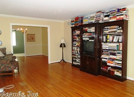 4th image of 14 White Oak Ln