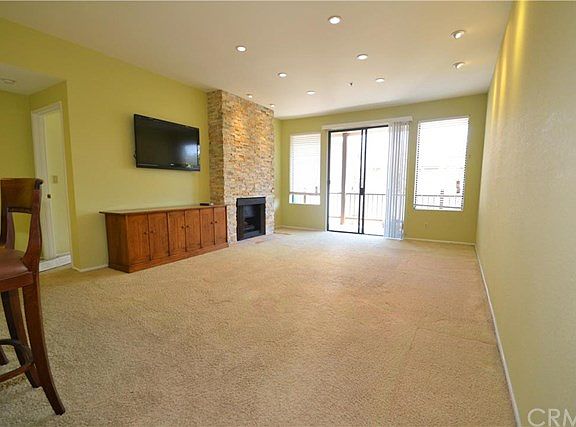 2nd image of 2563 Plaza Del Amo Unit 309
