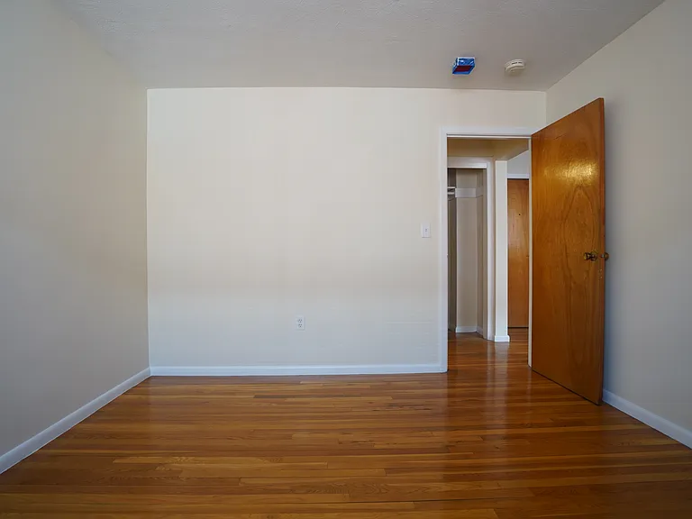 360 Market St #7 — Photo 11