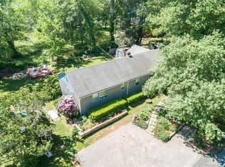 184 Falls Rd, Moodus, CT 06469