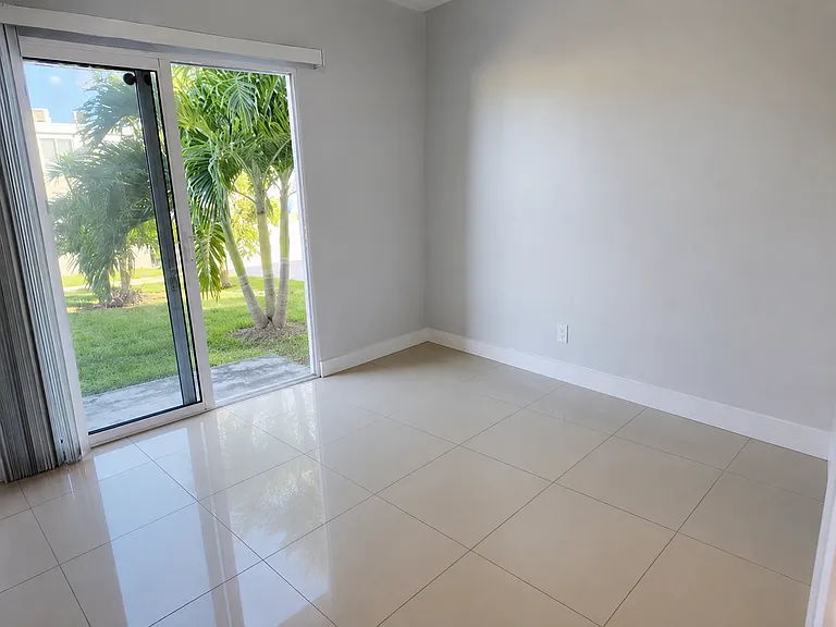 26132 SW 136th Ct #1 — Photo 3