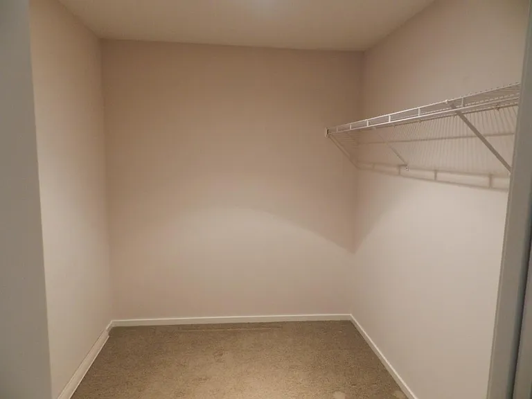555 Kirkland Way — Photo 12