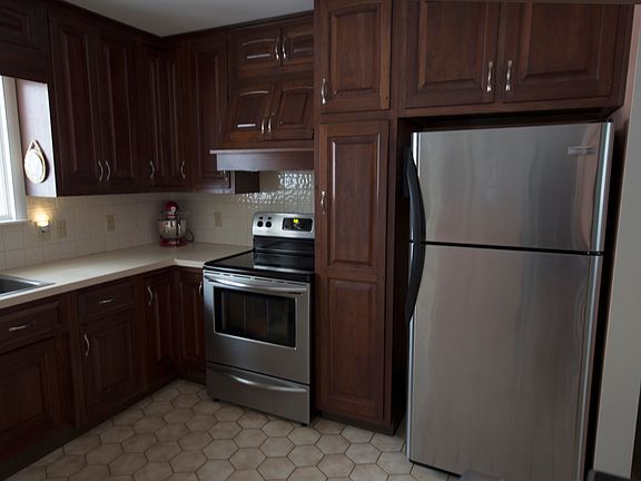 3rd image of 28546 Magnolia Dr