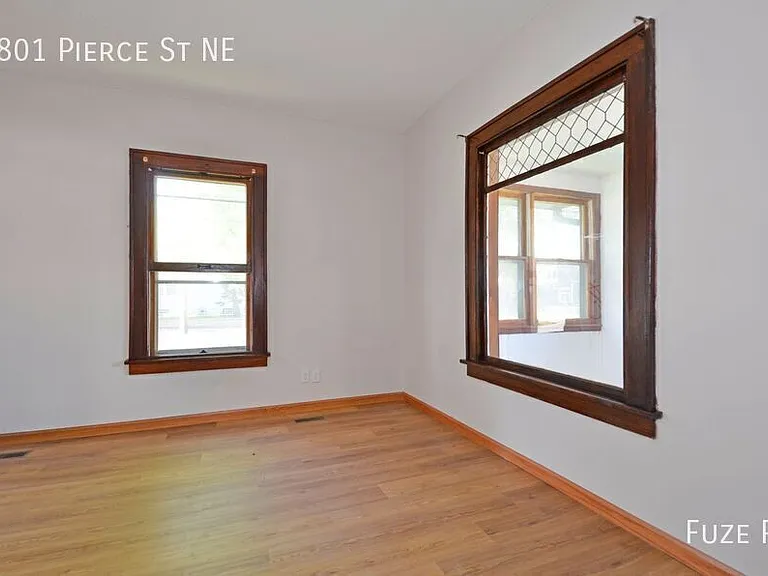1801 Pierce St NE — Photo 5