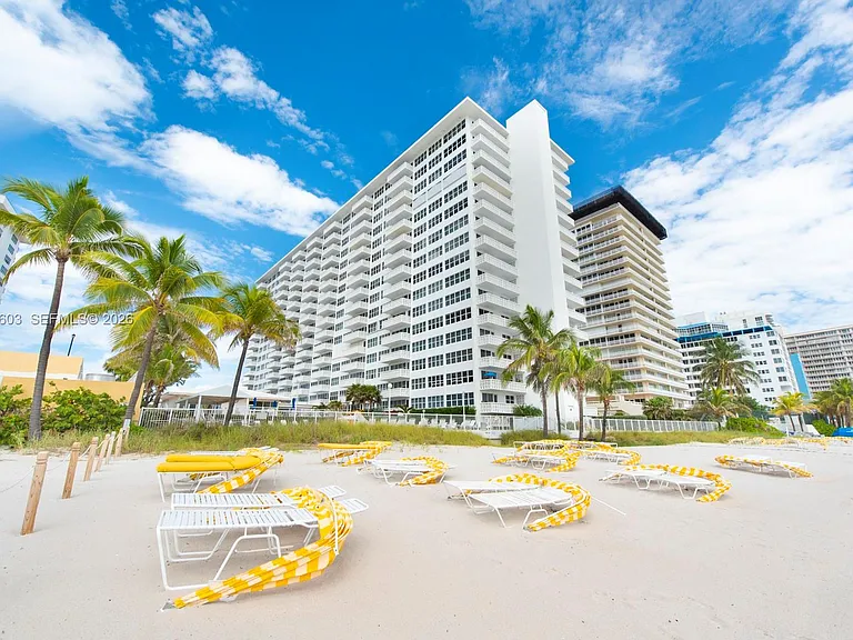 4010 Galt Ocean Dr #302 — Photo 3
