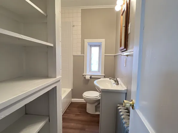 1404 Iowa St, Dubuque, IA 52001