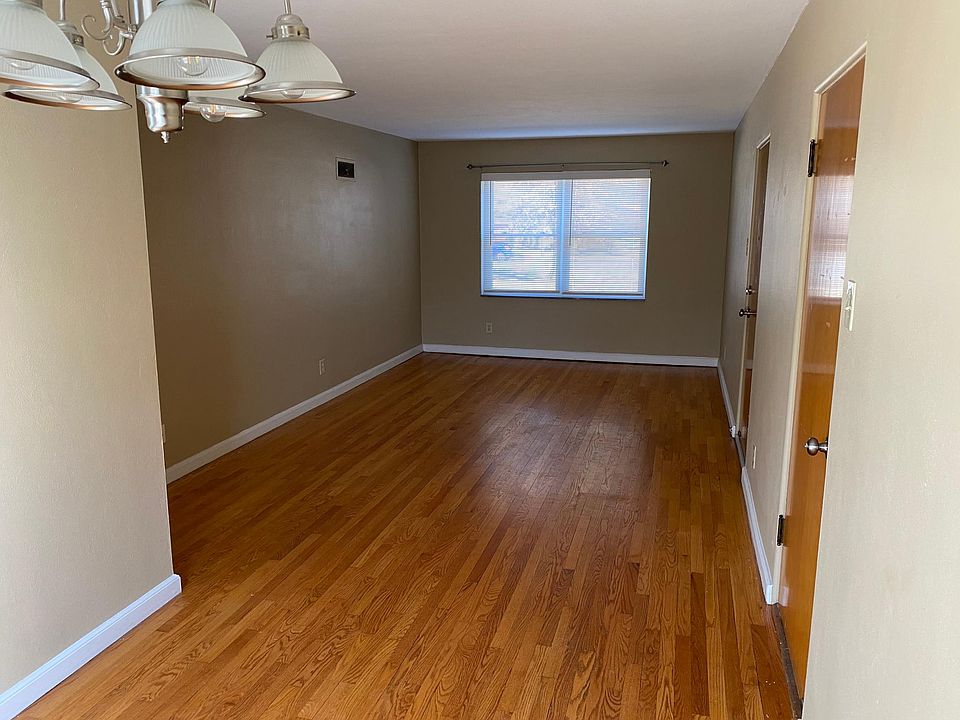 Dining room to living room view