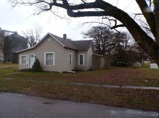 212 N Line St, South Whitley, IN